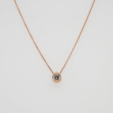 Round Brilliant Cut Diamond Pendant and chain